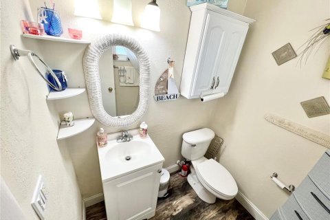 Condominio en venta en Port Charlotte, Florida, 1 dormitorio, 77.02 m2 № 1837476 - foto 10
