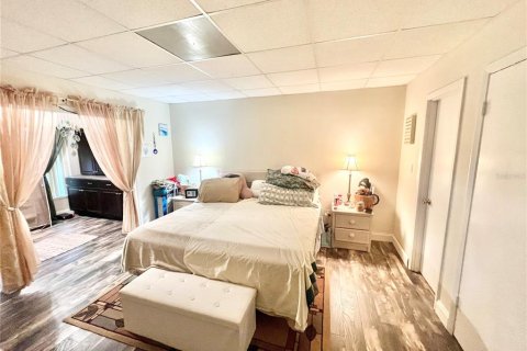 Condominio en venta en Port Charlotte, Florida, 1 dormitorio, 77.02 m2 № 1837476 - foto 14