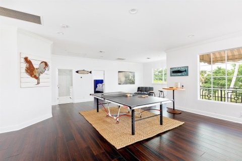House in Wellington, Florida 5 bedrooms, 458.57 sq.m. № 2243247 - photo 26