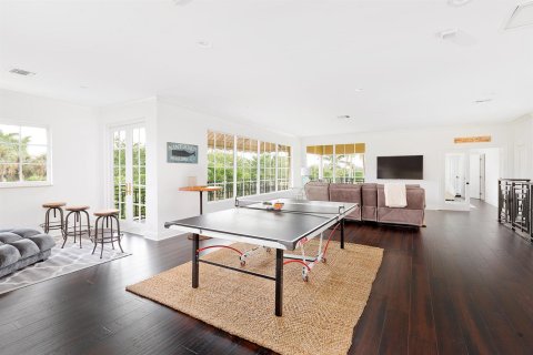 House in Wellington, Florida 5 bedrooms, 458.57 sq.m. № 2243247 - photo 25