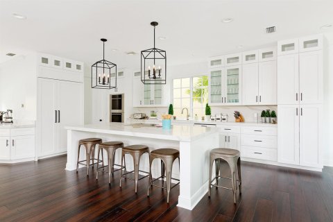 House in Wellington, Florida 5 bedrooms, 458.57 sq.m. № 2243247 - photo 14