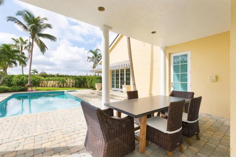 House in Wellington, Florida 5 bedrooms, 458.57 sq.m. № 2243247 - photo 7