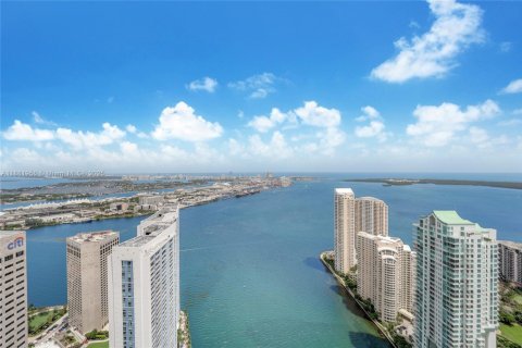 Condo in Miami, Florida, 1 bedroom  № 1924816 - photo 26