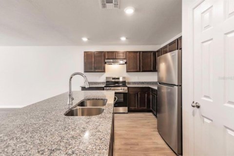 Propiedad comercial en venta en Port Charlotte, Florida, 6 dormitorios, 255.67 m2 № 2215354 - foto 13