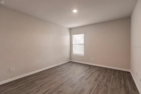 Propiedad comercial en venta en Port Charlotte, Florida, 6 dormitorios, 255.67 m2 № 2215354 - foto 15