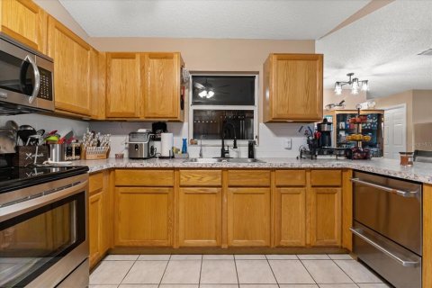 House in Kissimmee, Florida 3 bedrooms, 176.89 sq.m. № 1837822 - photo 12