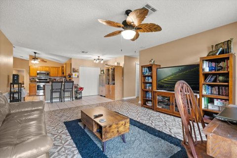 House in Kissimmee, Florida 3 bedrooms, 176.89 sq.m. № 1837822 - photo 8