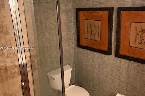 Купить кондоминиум в Серфсайд, Флорида 55.83м2, № 2009347 - фото 9