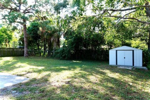 Villa ou maison à louer à Fort Lauderdale, Floride: 4 chambres, 122.91 m2 № 1976776 - photo 28