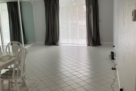 Condominio en venta en Sunrise, Florida, 2 dormitorios, 95.22 m2 № 1986470 - foto 10