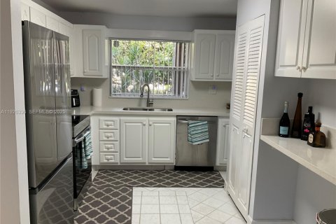 Condominio en venta en Sunrise, Florida, 2 dormitorios, 95.22 m2 № 1986470 - foto 6