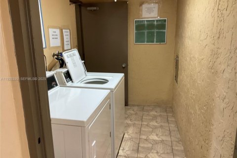 Condominio en venta en Sunrise, Florida, 2 dormitorios, 95.22 m2 № 1986470 - foto 30