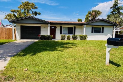 Casa en venta en Holiday, Florida, 3 dormitorios, 92.16 m2 № 1904649 - foto 1