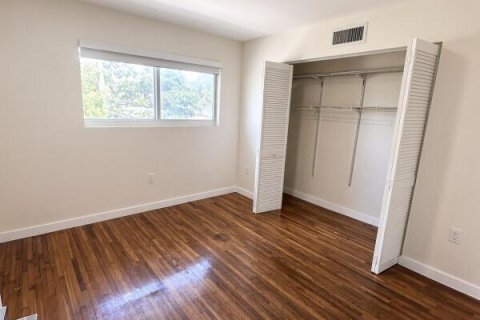 Copropriété à louer à Miami, Floride: 2 chambres, 111.48 m2 № 2420723 - photo 9