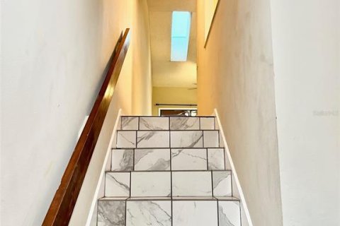 Condo in Orlando, Florida, 2 bedrooms  № 2399536 - photo 5