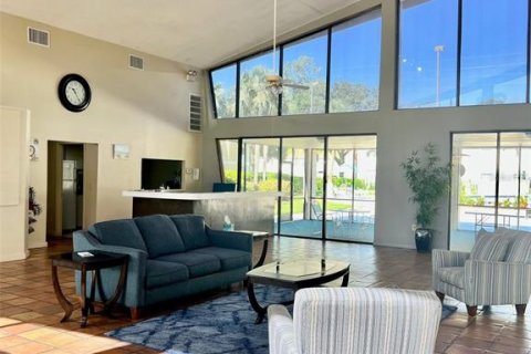 Condo in Orlando, Florida, 2 bedrooms  № 2399536 - photo 29