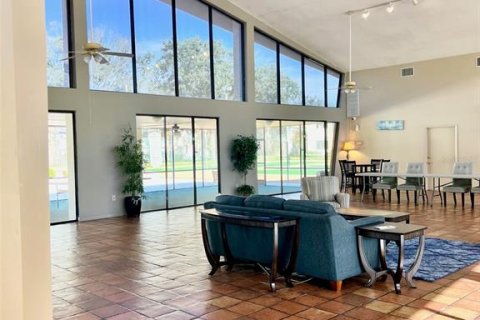 Condo in Orlando, Florida, 2 bedrooms  № 2399536 - photo 27