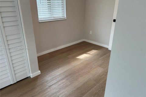 Apartment in Miami Shores, Florida 1 bedroom, 55.74 sq.m. № 1971303 - photo 8