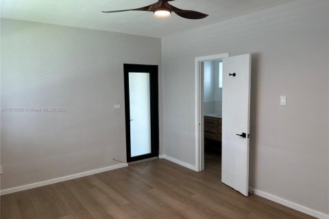 Apartment in Miami Shores, Florida 1 bedroom, 55.74 sq.m. № 1971303 - photo 13