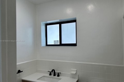 Apartment in Miami Shores, Florida 1 bedroom, 55.74 sq.m. № 1971303 - photo 15