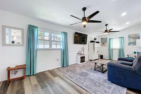 Купить виллу или дом в Тампа, Флорида 4 комнаты, 93.92м2, № 2131741 - фото 12