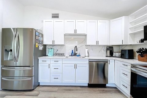 Купить виллу или дом в Тампа, Флорида 4 комнаты, 93.92м2, № 2131741 - фото 20