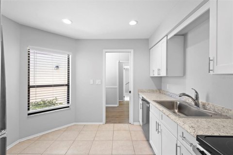 House in Apopka, Florida 2 bedrooms, 145.86 sq.m. № 1832012 - photo 11