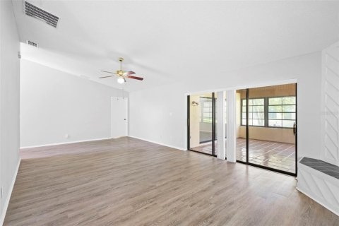 House in Apopka, Florida 2 bedrooms, 145.86 sq.m. № 1832012 - photo 17