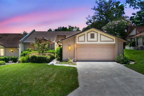 House in Apopka, Florida 2 bedrooms, 145.86 sq.m. № 1832012 - photo 2