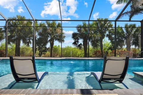 House in Lakewood Ranch, Florida 3 bedrooms, 331.29 sq.m. № 2151653 - photo 3