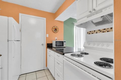 Condominio en alquiler en Clearwater, Florida, 1 dormitorio, 38.09 m2 № 1755092 - foto 7
