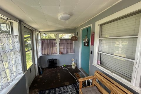 House in Anthony, Florida 3 bedrooms, 75.81 sq.m. № 2150058 - photo 11