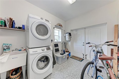 House in Arcadia, Florida 1 bedroom, 92.9 sq.m. № 2259564 - photo 27