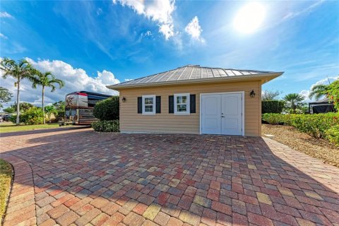 House in Arcadia, Florida 1 bedroom, 92.9 sq.m. № 2259564 - photo 9