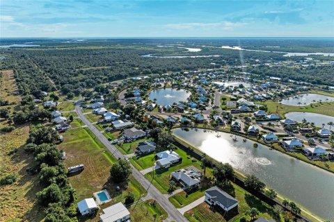 House in Arcadia, Florida 1 bedroom, 92.9 sq.m. № 2259564 - photo 3