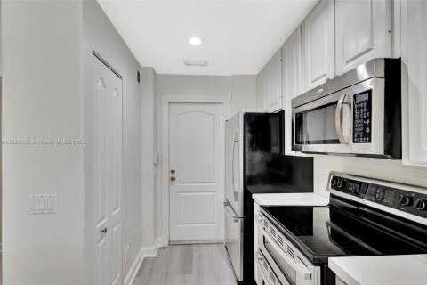Townhouse in Jupiter, Florida 3 bedrooms, 131.27 sq.m. № 1794506 - photo 15