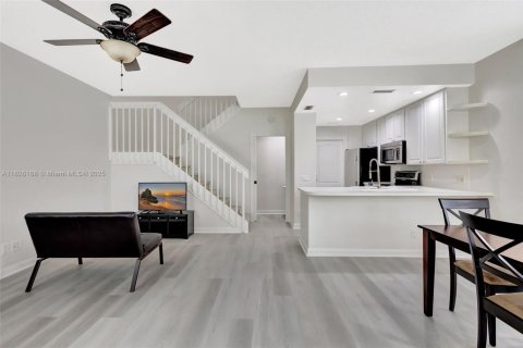 Townhouse in Jupiter, Florida 3 bedrooms, 131.27 sq.m. № 1794506 - photo 11