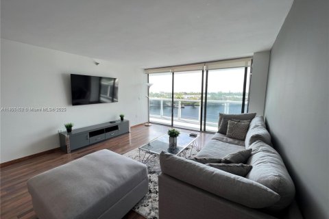 Condominio en alquiler en Aventura, Florida, 2 dormitorios, 106.47 m2 № 1739197 - foto 4