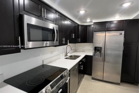 Condominio en alquiler en Aventura, Florida, 2 dormitorios, 106.47 m2 № 1739197 - foto 2