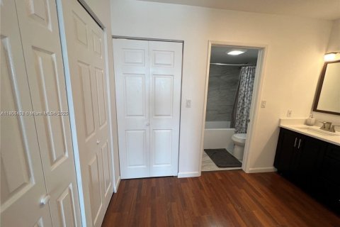 Condominio en alquiler en Aventura, Florida, 2 dormitorios, 106.47 m2 № 1739197 - foto 12