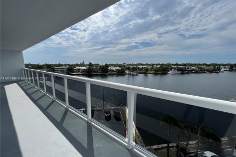 Condominio en alquiler en Aventura, Florida, 2 dormitorios, 106.47 m2 № 1739197 - foto 7
