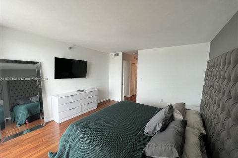 Condominio en alquiler en Aventura, Florida, 2 dormitorios, 106.47 m2 № 1739197 - foto 10