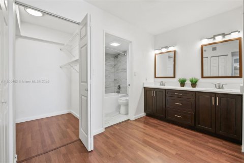 Condominio en alquiler en Aventura, Florida, 2 dormitorios, 106.47 m2 № 1739197 - foto 27