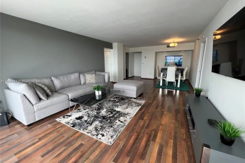 Condominio en alquiler en Aventura, Florida, 2 dormitorios, 106.47 m2 № 1739197 - foto 5