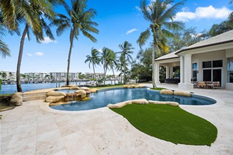 House in Palm Beach Gardens, Florida 6 bedrooms, 651.34 sq.m. № 2087677