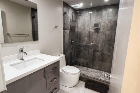 Снять в аренду квартиру в Хайалиа, Флорида 2 спальни, 77.29м2, № 1941296 - фото 10