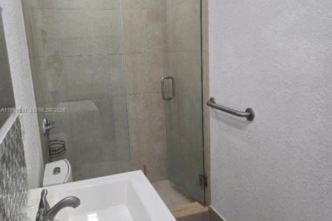Immobilier commercial à louer à Miami, Floride: 1 chambre, 46.45 m2 № 2068081 - photo 5