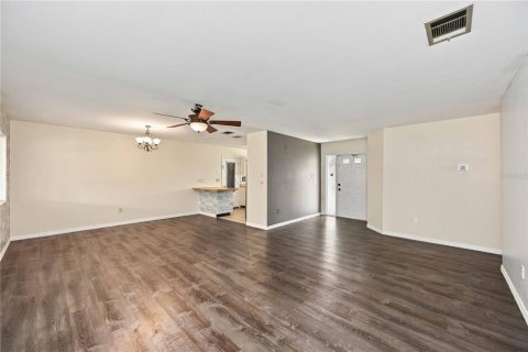 Casa en venta en North Port, Florida, 3 dormitorios, 147.25 m2 № 2383942 - foto 6
