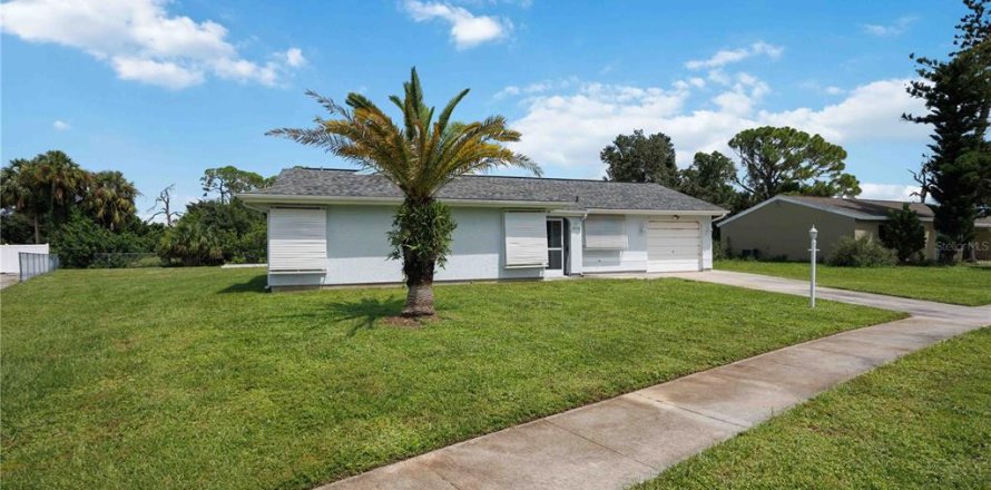Casa en North Port, Florida 3 dormitorios, 147.25 m2 № 2383942