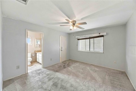 Casa en venta en North Port, Florida, 3 dormitorios, 147.25 m2 № 2383942 - foto 11